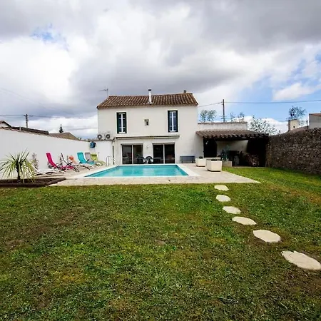 Hébergement de vacances Little Beauty Yourhosthelper
