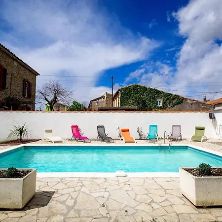 Little Beauty Yourhosthelper Villedaigne