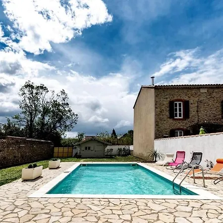 Little Beauty Yourhosthelper Villedaigne